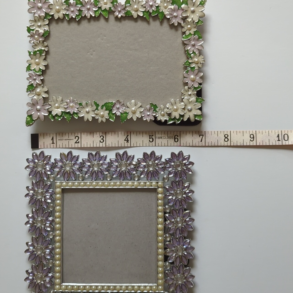 Frames 2 Heavy Metal Flowers 4 x 6 White Lavender Green 4 x 4 Lavender White - Picture 4 of 5
